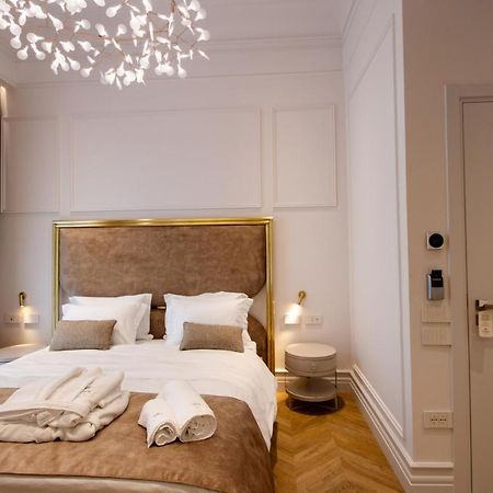 The Crown Boutique Hotel & Spa Tirana Bagian luar foto