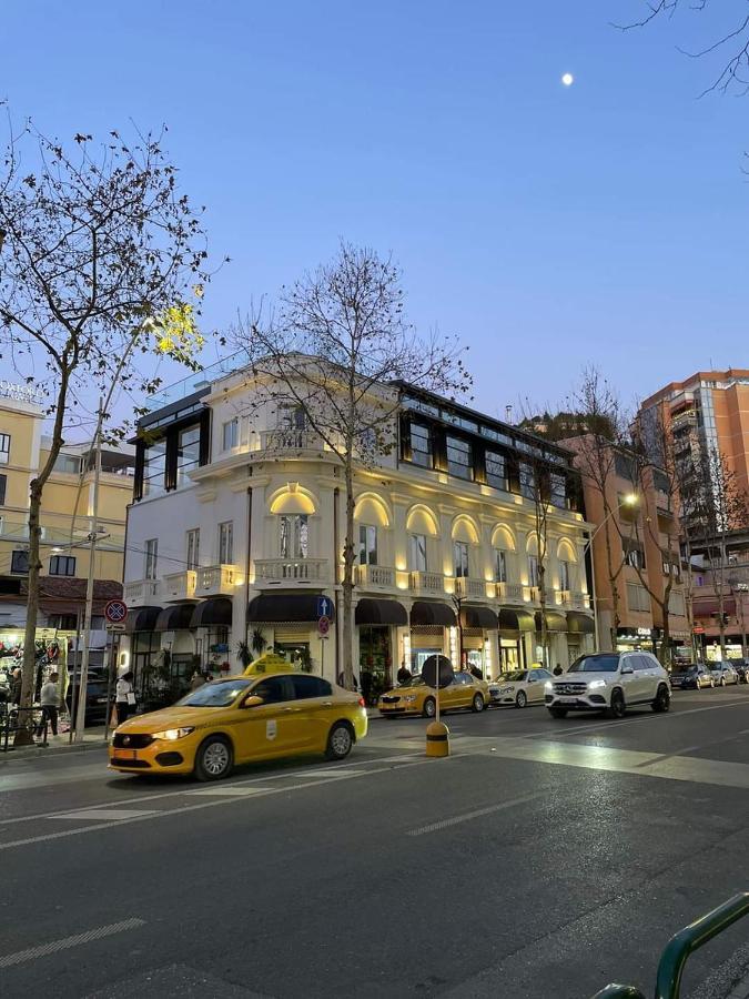 The Crown Boutique Hotel & Spa Tirana Bagian luar foto
