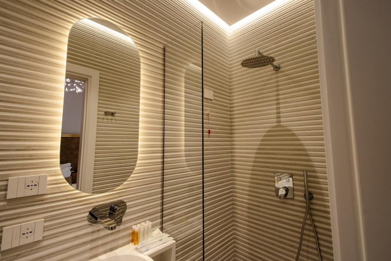 The Crown Boutique Hotel & Spa Tirana Bagian luar foto