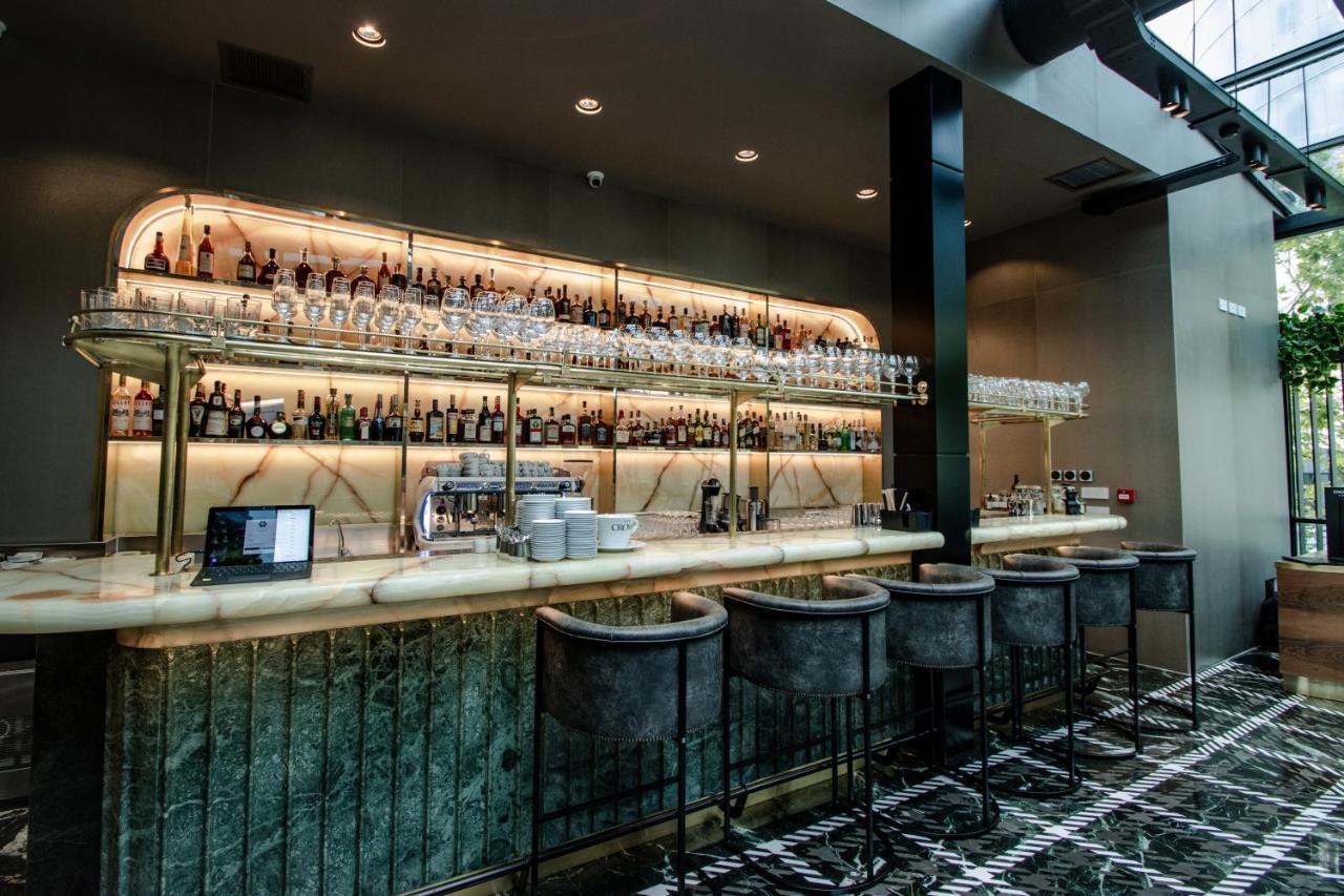 The Crown Boutique Hotel & Spa Tirana Bagian luar foto