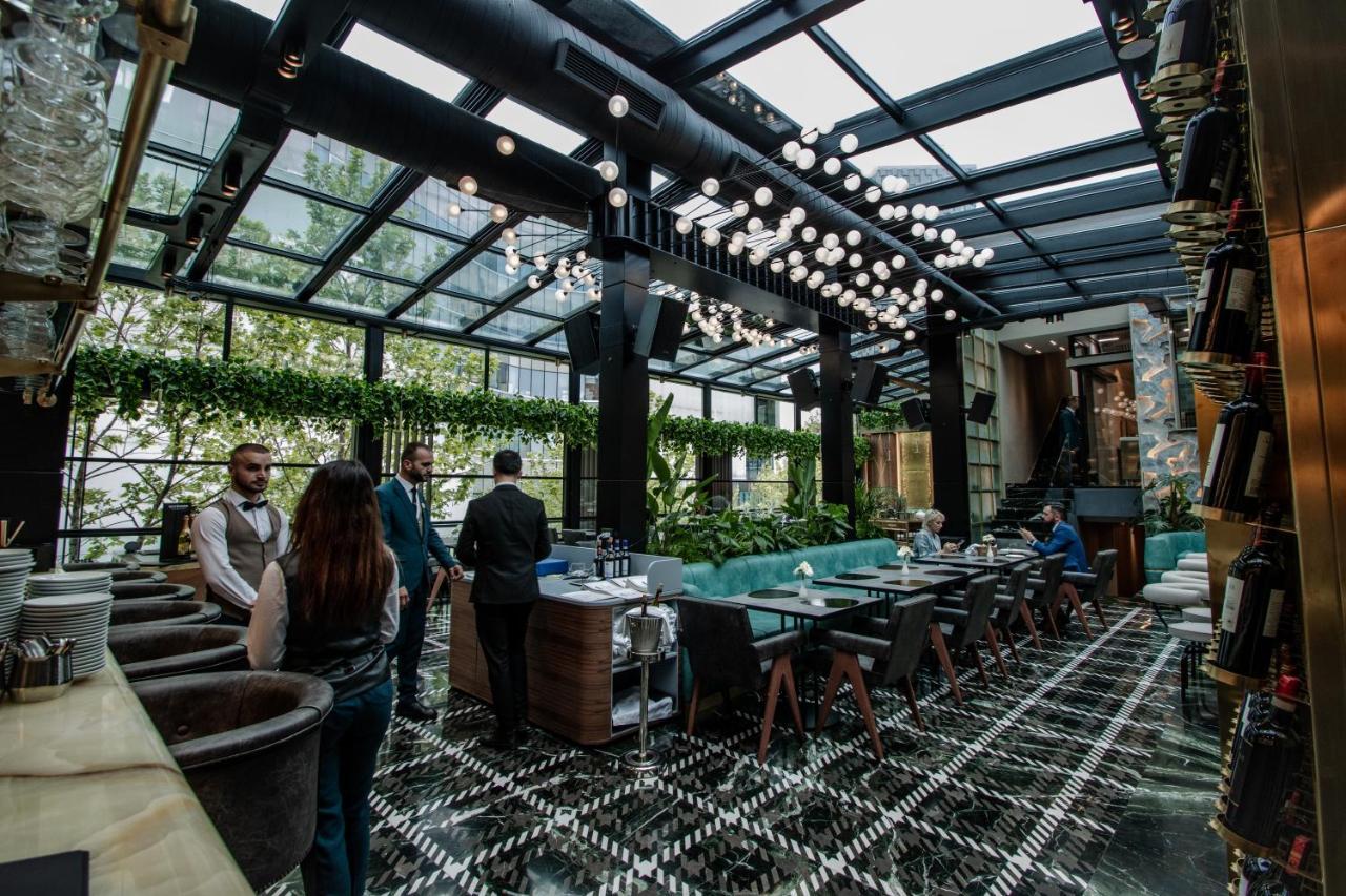 The Crown Boutique Hotel & Spa Tirana Bagian luar foto