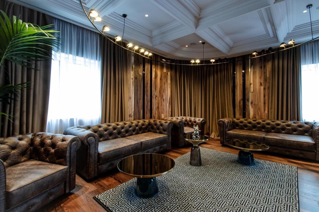 The Crown Boutique Hotel & Spa Tirana Bagian luar foto