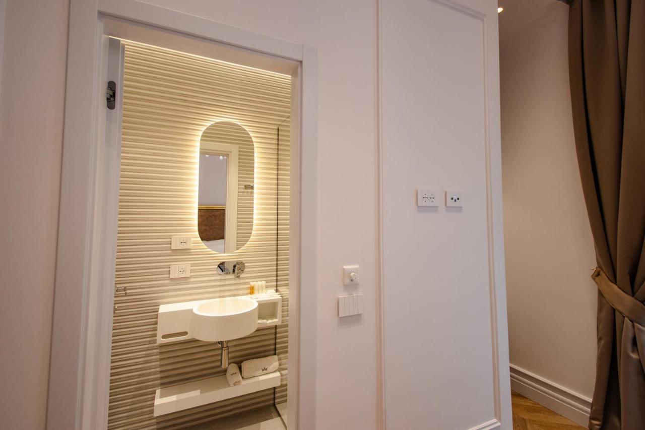 The Crown Boutique Hotel & Spa Tirana Bagian luar foto