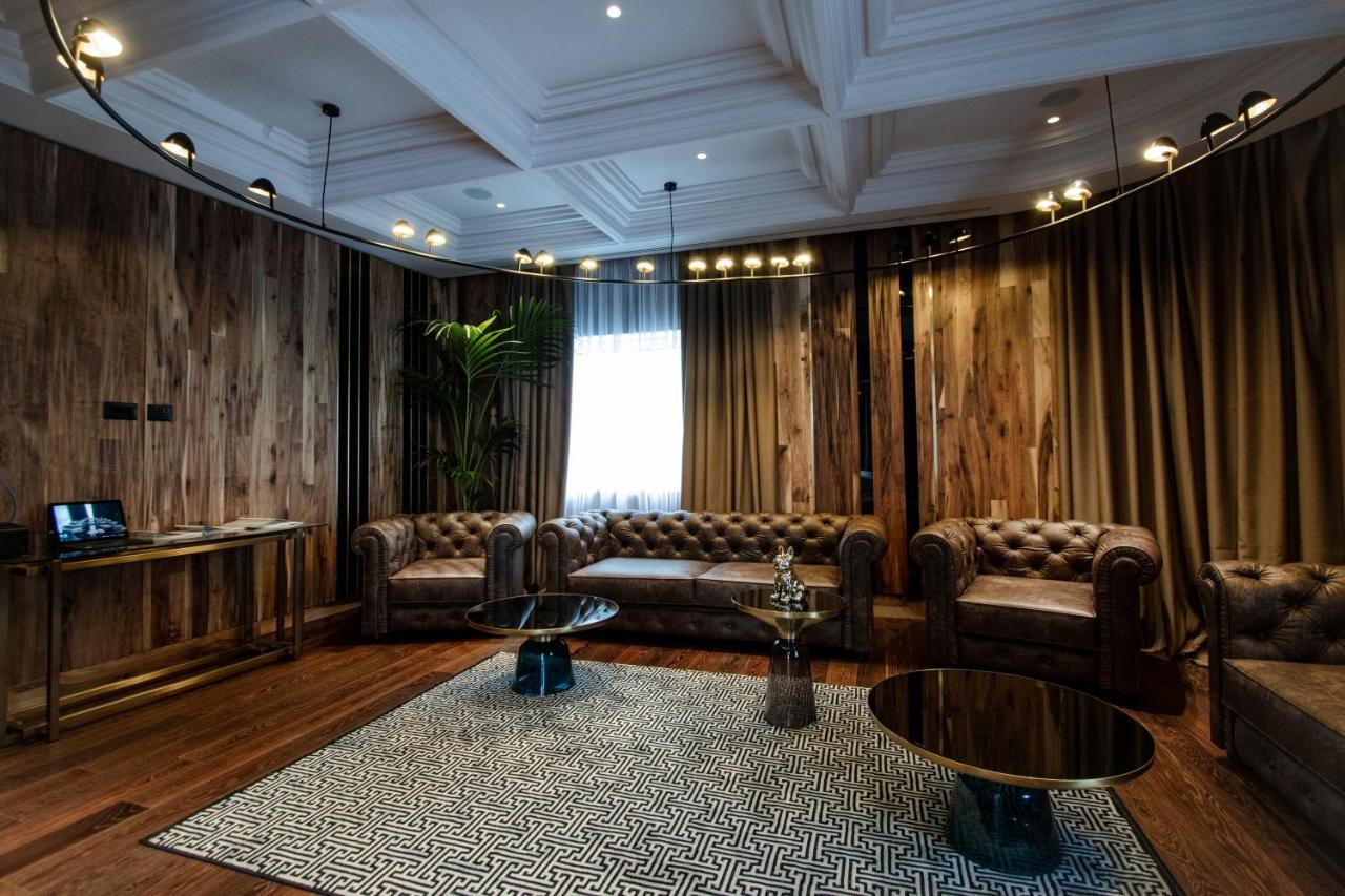 The Crown Boutique Hotel & Spa Tirana Bagian luar foto