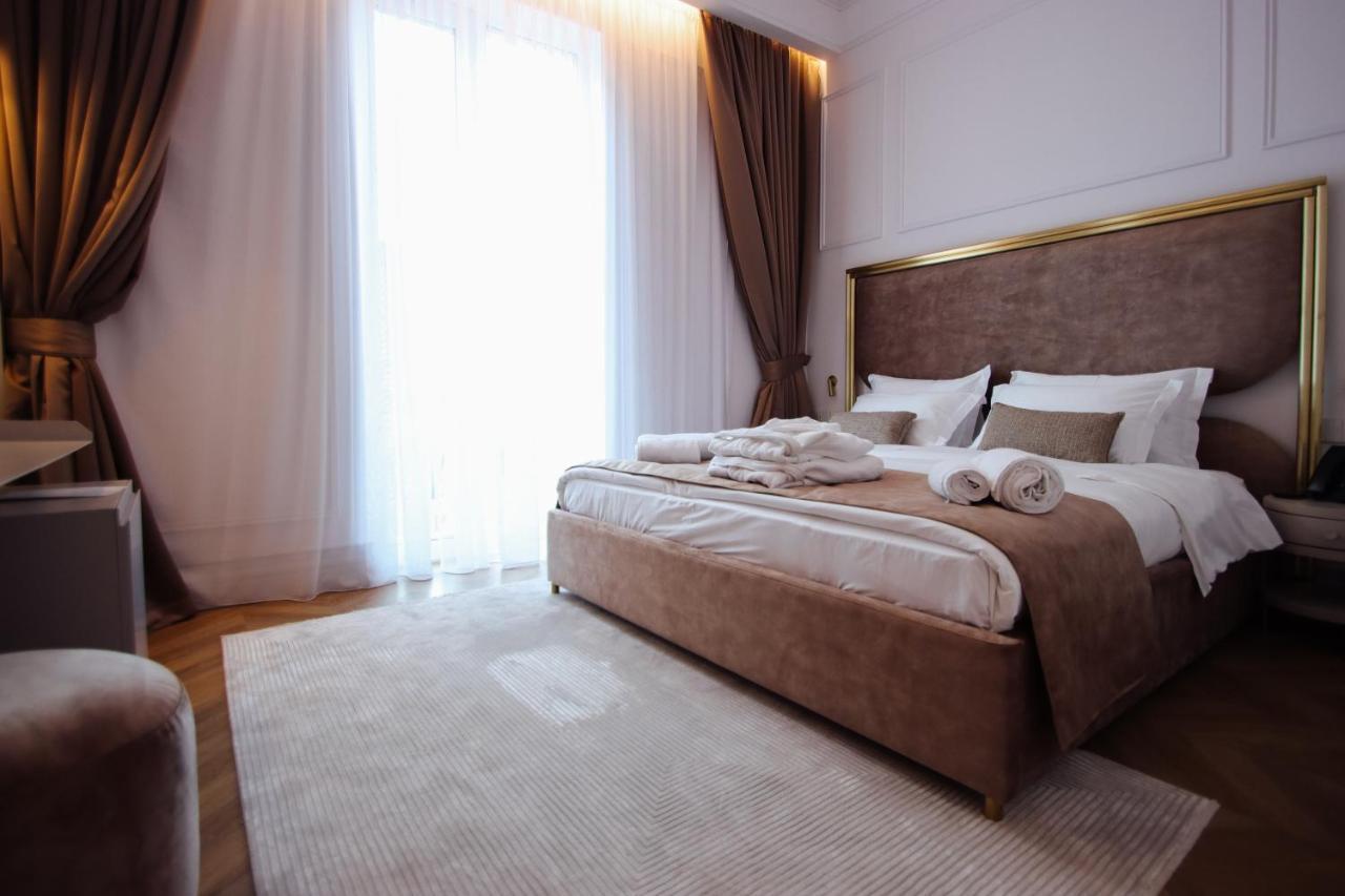 The Crown Boutique Hotel & Spa Tirana Bagian luar foto