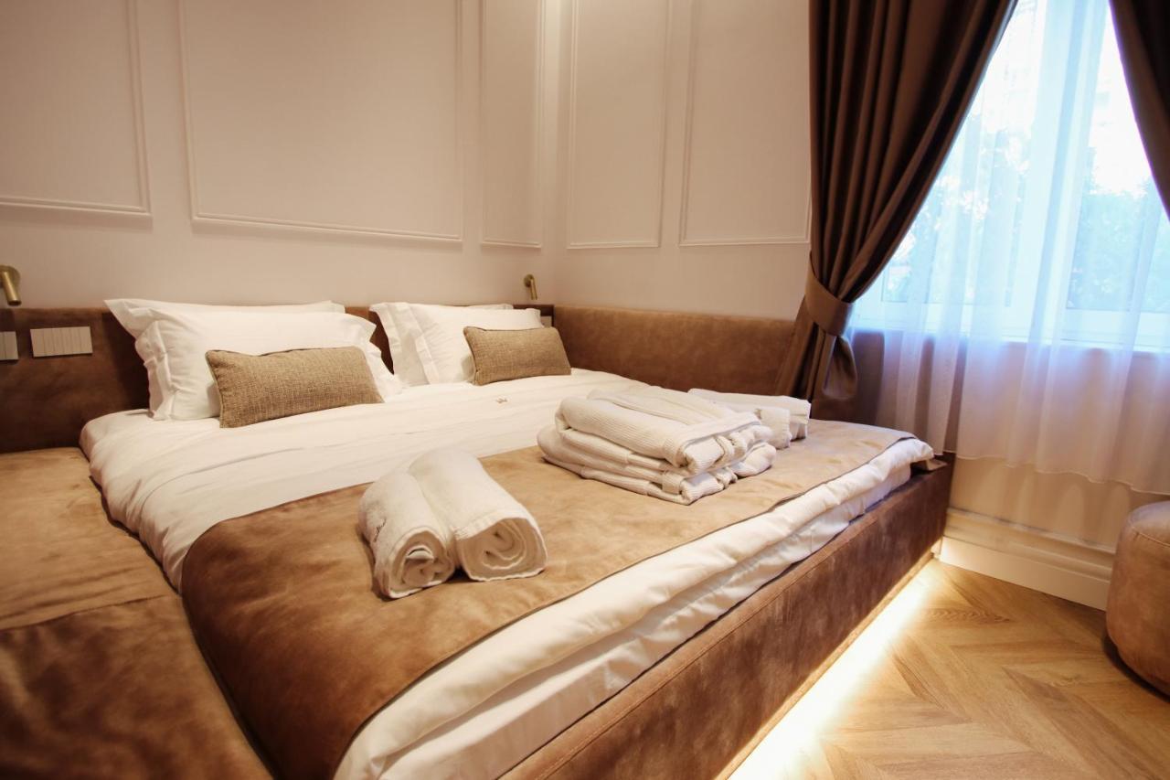 The Crown Boutique Hotel & Spa Tirana Bagian luar foto